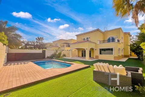 Villa en Legacy, Jumeirah Park, Dubai, 4 dormitorios, 403 m², № 13499 - foto 15