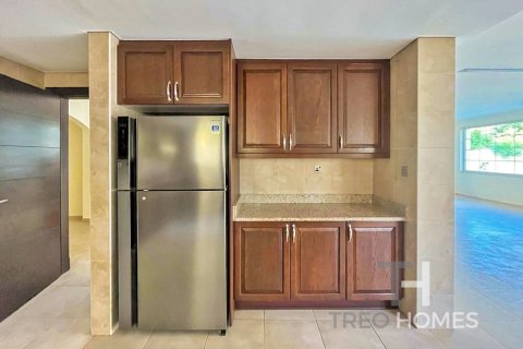 Villa en Legacy, Jumeirah Park, Dubai, 4 dormitorios, 403 m², № 13499 - foto 8