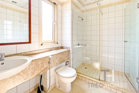 Снять в аренду виллу в Арабиан Ранчес, Дубай: 5 спален, 790м², № 13502 - фото 15
