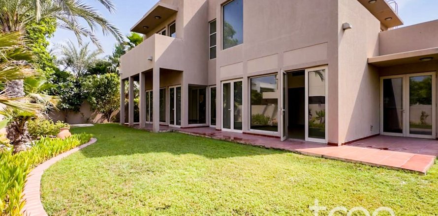 Villa in Arabian Ranches, Dubai 3 bedrooms, 342.53 sq.m. № 123609