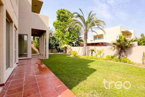Villa in Arabian Ranches, Dubai 3 bedrooms, 342.53 sq.m. № 123609 - photo 13