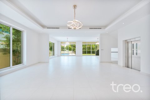 Villa en Hacienda, The Villa, Dubai, 5 dormitorios, 650.32 m², № 123605