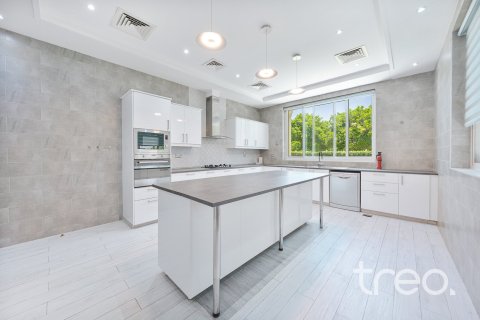 Villa en Hacienda, The Villa, Dubai, 5 dormitorios, 650.32 m², № 123605 - foto 11