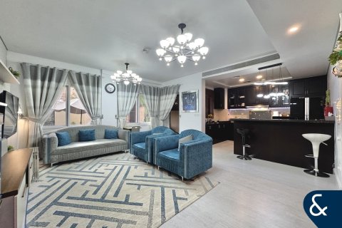 Купить таунхаус в Dubai Land, Дубай: 3 спальни, 186м², № 98337 - фото 2