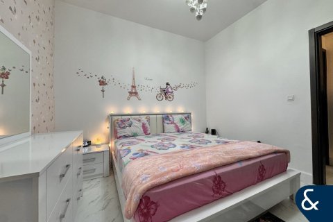 Купить таунхаус в Dubai Land, Дубай: 3 спальни, 186м², № 98337 - фото 14