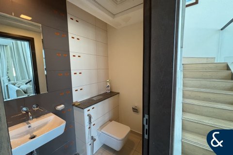 Appartement à Bay Square, Business Bay, Dubai, studio, 121 m², № 91387 - photo 11