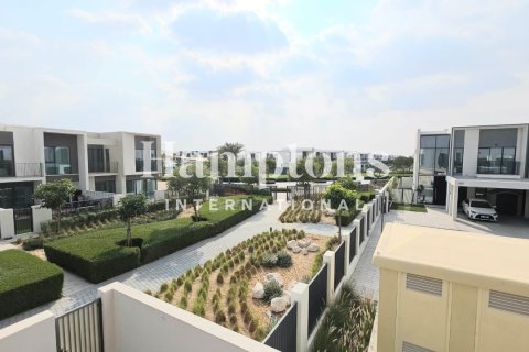 Adosado en Sweden, The World Islands, Dubai, 4 dormitorios, 260.41918639 m², № 83848 - foto 4