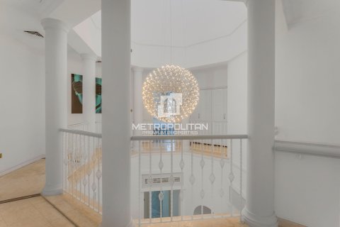 Villa in Garden Homes, Palm Jumeirah, Dubai 5 bedrooms, 465 sq.m. № 8784 - photo 18