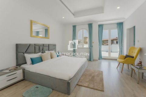 Villa in Garden Homes, Palm Jumeirah, Dubai 5 bedrooms, 465 sq.m. № 8784 - photo 20
