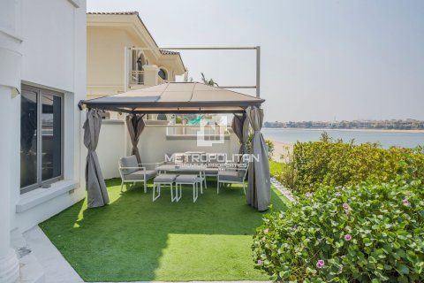 Villa in Garden Homes, Palm Jumeirah, Dubai 5 bedrooms, 465 sq.m. № 8784 - photo 30