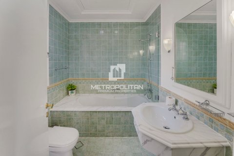 Villa in Garden Homes, Palm Jumeirah, Dubai 5 bedrooms, 465 sq.m. № 8784 - photo 21