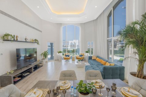 Villa in Garden Homes, Palm Jumeirah, Dubai 5 bedrooms, 465 sq.m. № 8784 - photo 1