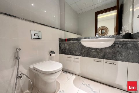 Купить квартиру в Бизнес-Бэе, Дубай: 2 спальни, 140.4м², № 92162 - фото 5