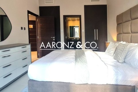 Снять в аренду квартиру в Cayan Tower, Дубай Марина, Дубай: 1 спальня, 66м², № 92198 - фото 11