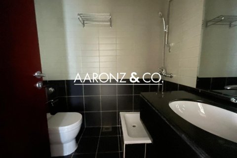 Снять в аренду квартиру в Дубай Марине, Дубай: 2 спальни, 119м², № 92199 - фото 8