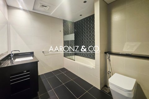 Appartement à Cayan Tower, Dubai Marina, Dubai, 2 chambres, 142 m², № 92197 - photo 17