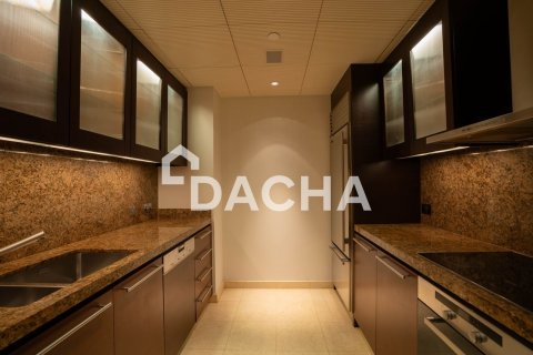 Apartment in Downtown Dubai (Downtown Burj Dubai), Dubai 2 bedrooms, 152 sq.m. № 109693 - photo 2