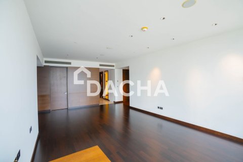 Apartment in Downtown Dubai (Downtown Burj Dubai), Dubai 2 bedrooms, 152 sq.m. № 109693 - photo 16