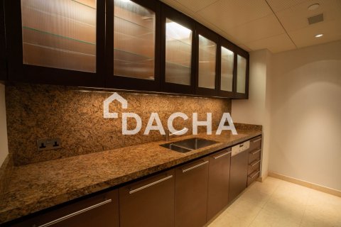Apartment in Downtown Dubai (Downtown Burj Dubai), Dubai 2 bedrooms, 152 sq.m. № 109693 - photo 13
