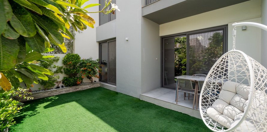 Таунхаус в Tilal Al Ghaf, Дубай, 3 спальни, 140м², № 120366