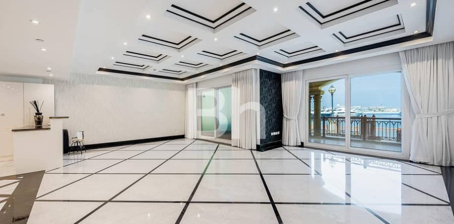 Maison de ville à Palm Jumeirah, Dubai, 2 chambres, 376 m², № 21677