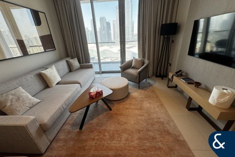 Apartment in Downtown Dubai (Downtown Burj Dubai), Dubai 3 bedrooms, 132 sq.m. № 98770 - photo 4
