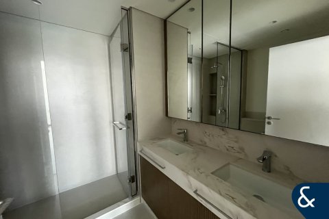 Apartment in EMAAR Beachfront, Dubai Harbour, Dubai 2 bedrooms, 116 sq.m. № 98771 - photo 16