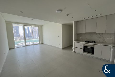 Apartment in EMAAR Beachfront, Dubai Harbour, Dubai 2 bedrooms, 116 sq.m. № 98771 - photo 2