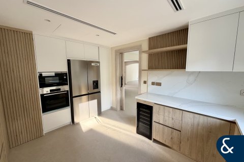 Villa in Meadows, Dubai 4 bedrooms, 320 sq.m. № 98772 - photo 5