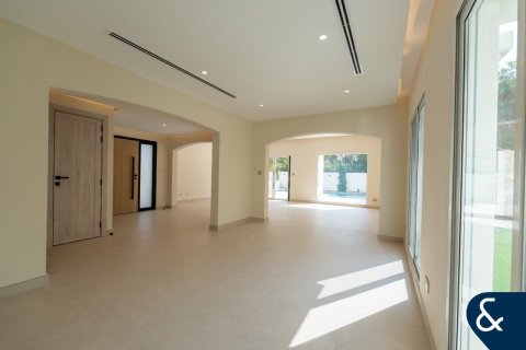 Villa in Meadows, Dubai 4 bedrooms, 320 sq.m. № 98772 - photo 7