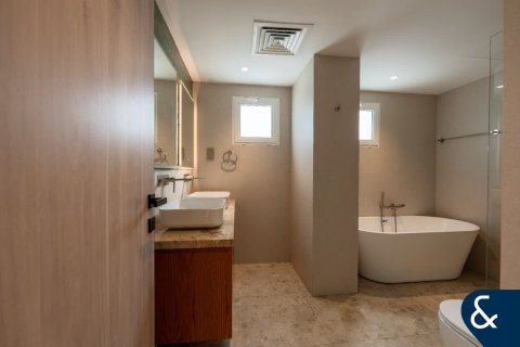 Villa in Meadows, Dubai 4 bedrooms, 320 sq.m. № 98772 - photo 13