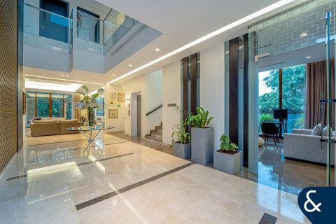 Villa in Jumeirah Golf Estates, Dubai 5 bedrooms, 725 sq.m. № 98763 - photo 9