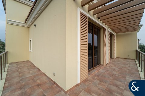 Villa in Jumeirah Golf Estates, Dubai 5 bedrooms, 725 sq.m. № 98763 - photo 30