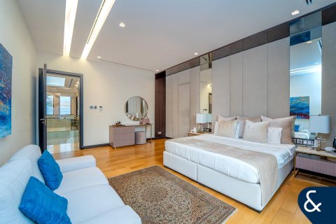 Villa in Jumeirah Golf Estates, Dubai 5 bedrooms, 725 sq.m. № 98763 - photo 21