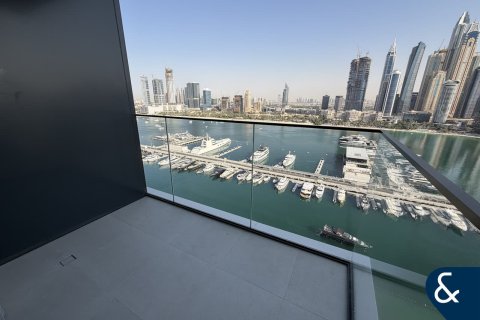 Apartment in EMAAR Beachfront, Dubai Harbour, Dubai 2 bedrooms, 114 sq.m. № 98774 - photo 15