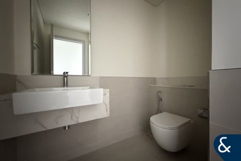 Apartment in EMAAR Beachfront, Dubai Harbour, Dubai 2 bedrooms, 114 sq.m. № 98774 - photo 4