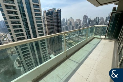 Apartment in Jumeirah Lake Towers, Dubai 3 bedrooms, 267 sq.m. № 98773 - photo 6
