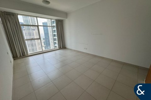 Apartment in Jumeirah Lake Towers, Dubai 3 bedrooms, 267 sq.m. № 98773 - photo 17