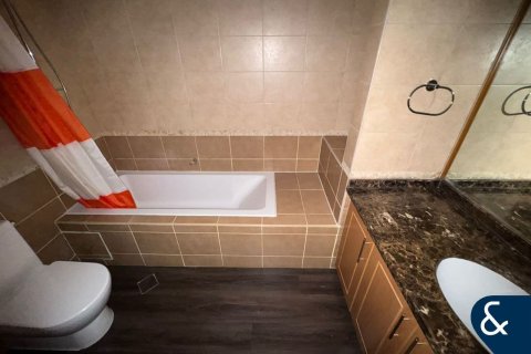 Apartment in Jumeirah Lake Towers, Dubai 3 bedrooms, 267 sq.m. № 98773 - photo 19