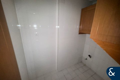 Apartment in Jumeirah Lake Towers, Dubai 3 bedrooms, 267 sq.m. № 98773 - photo 16