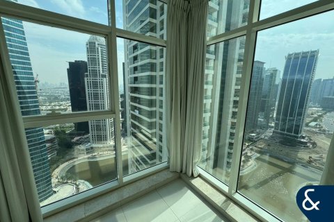 Apartment in Jumeirah Lake Towers, Dubai 3 bedrooms, 267 sq.m. № 98773 - photo 14