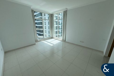 Apartment in Jumeirah Lake Towers, Dubai 3 bedrooms, 267 sq.m. № 98773 - photo 13