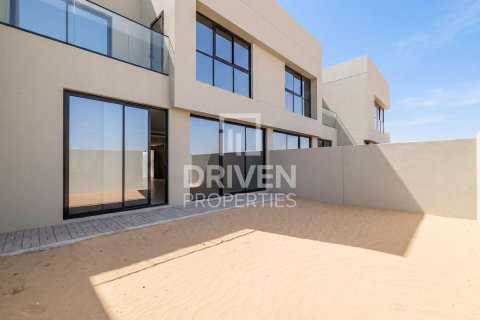 Adosado en Dubai Land, Dubai, 3 dormitorios, 232.82 m², № 134350 - foto 4
