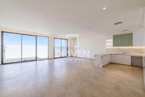 Adosado en Dubai Land, Dubai, 3 dormitorios, 232.82 m², № 134350