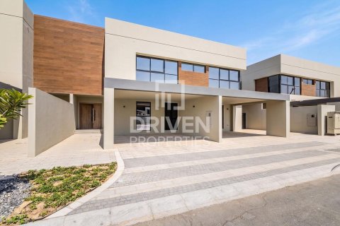 Adosado en Dubai Land, Dubai, 3 dormitorios, 232.82 m², № 134350 - foto 3