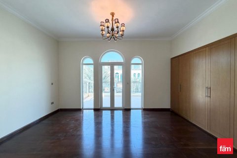 Villa in Dubai 4 bedrooms, 509.1 sq.m. № 70541 - photo 15