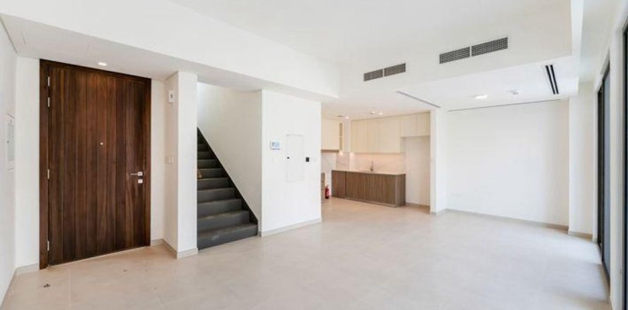 Adosado en Dubai, 3 dormitorios, 174 m², № 70533