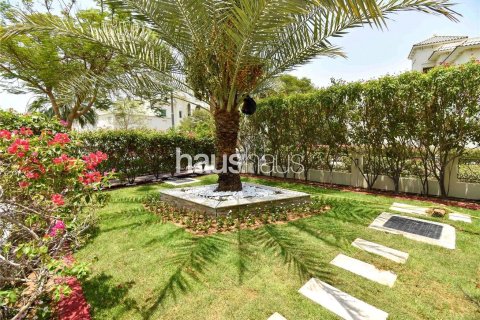 Villa en Al Furjan, Dubai, 4 dormitorios, 455 m², № 43264 - foto 3