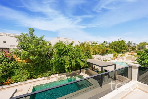 Villa à Meadows, Dubai, 5 chambres, 408.77 m², № 134703 - photo 15