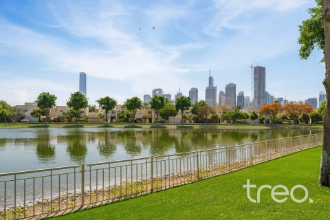 Villa à Meadows, Dubai, 5 chambres, 408.77 m², № 134703 - photo 10